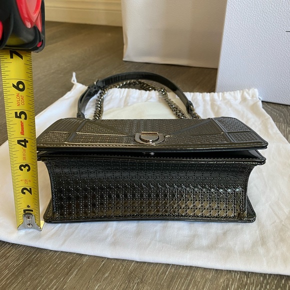 Dior Metallic Patent Micro-Cannage Diorama Bag Onyx Black - Picture 6 of 14